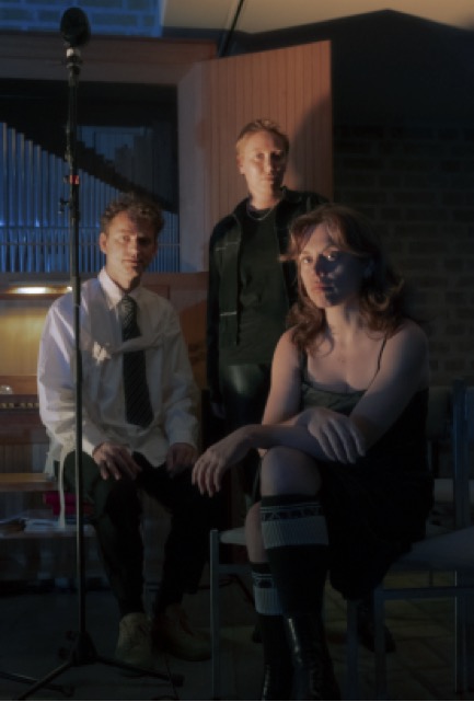 Ellen Hampus Hanne - photo by Aron Pelcman